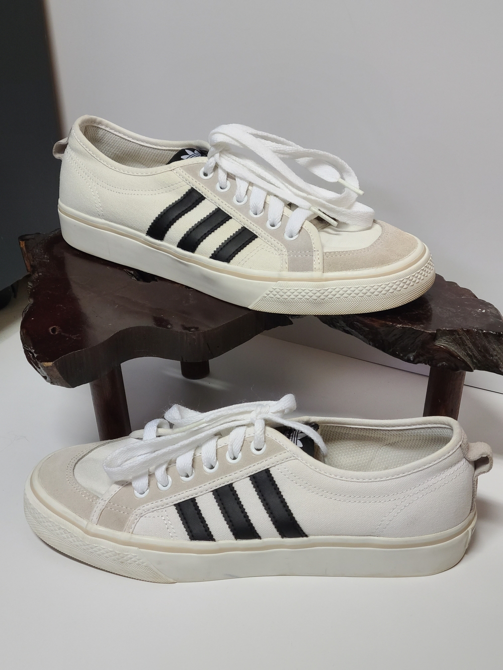 Adidas Nizzas 80s White Canvas Sneaker with Black Stripes